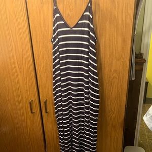 Women’s maxi dress